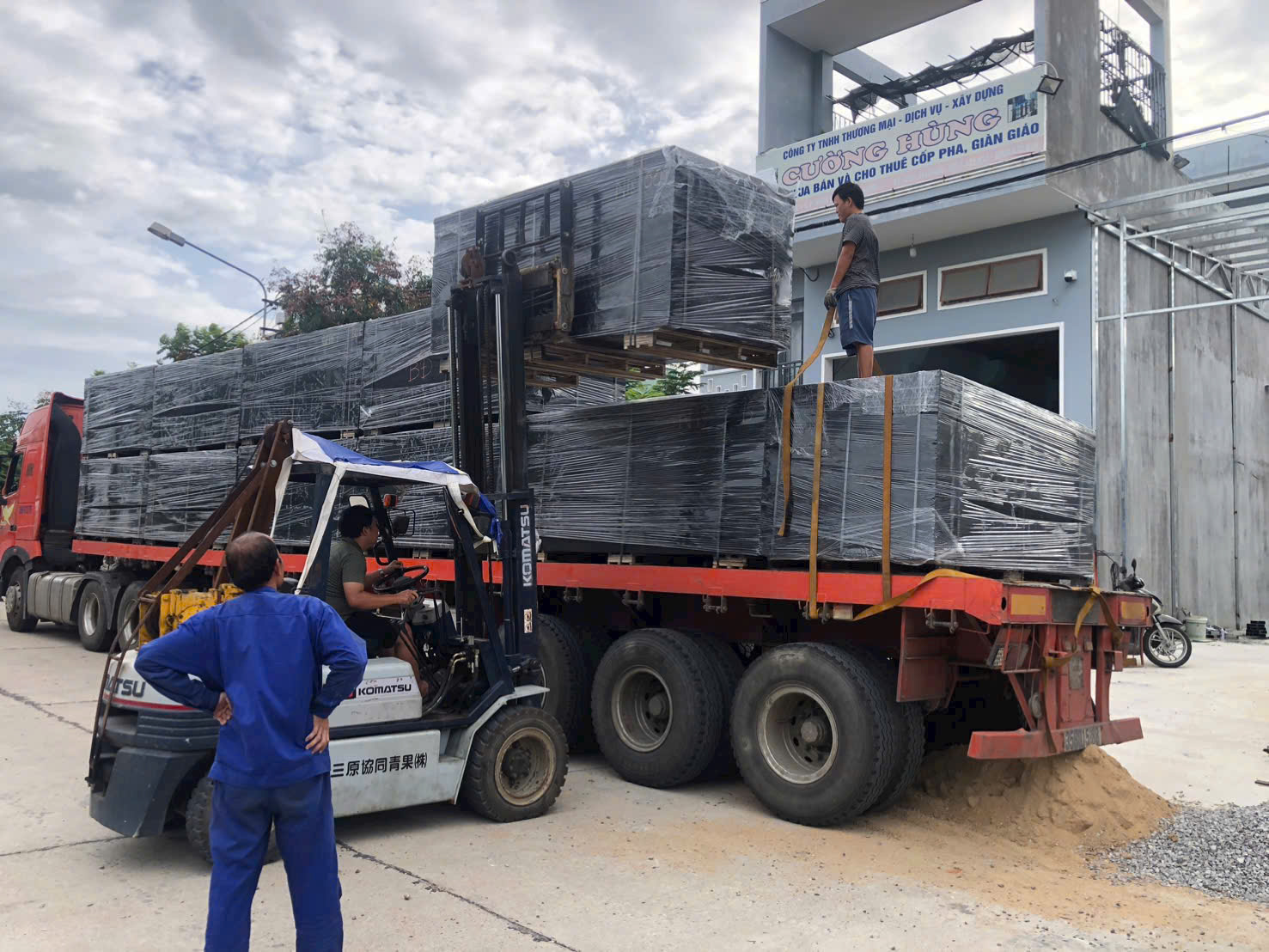 xưởng sản xuất giàn giáo tại Quy Nhơn